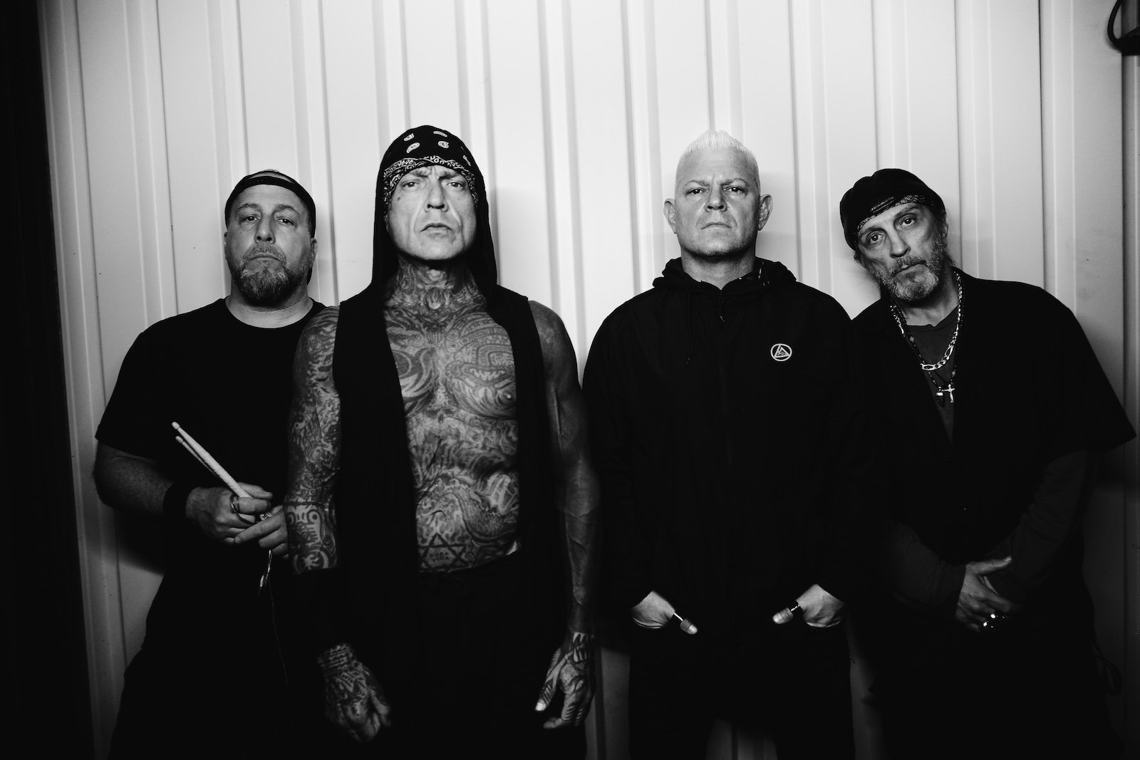 Biohazard, “Divided We Fall” Albümüyle Geri Döndü: Sokağın Direnişi